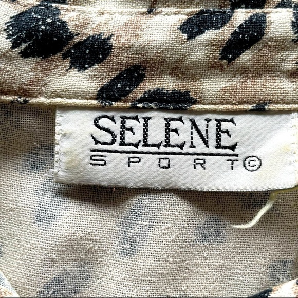 Vintage Women's 100% Silk Animal Print Button-Down Top, Size Medium - Picture 10 of 14